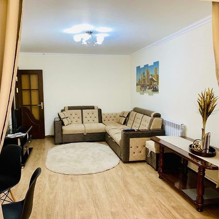Samarkand Apartment Exteriör bild